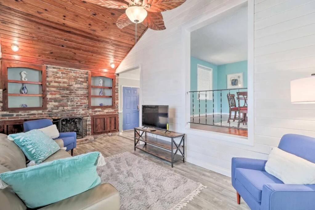 Pool Home Sleeps 6 With Large Fenced Yard Jacksonville Exteriör bild
